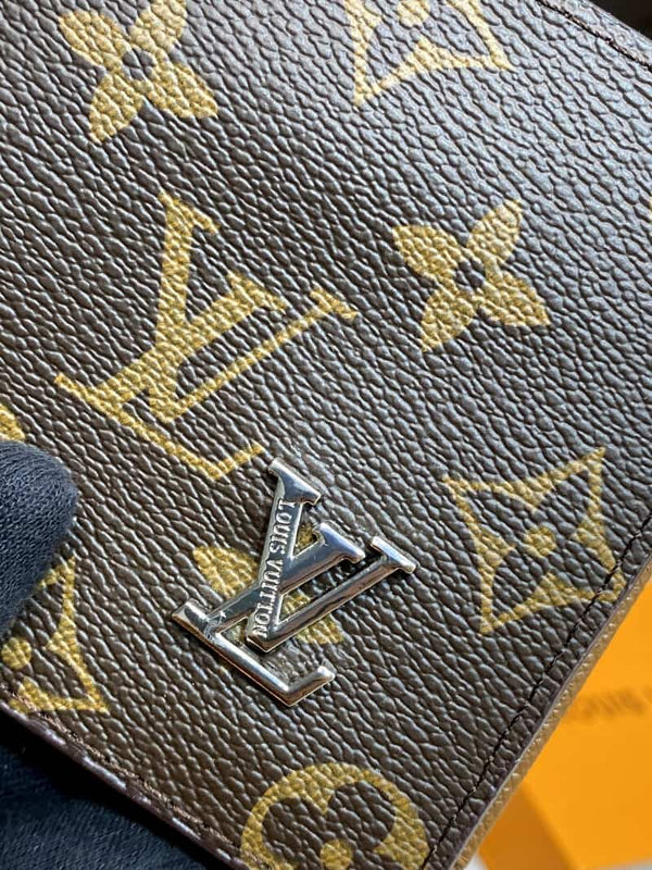 LOUI_S VUITTONN WALLET V451