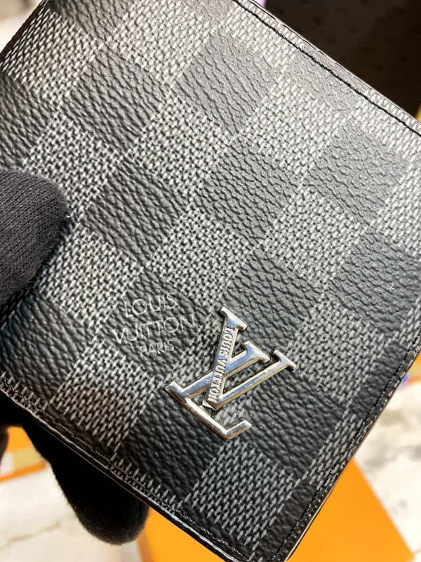LOUI_S VUITTONN WALLET V449