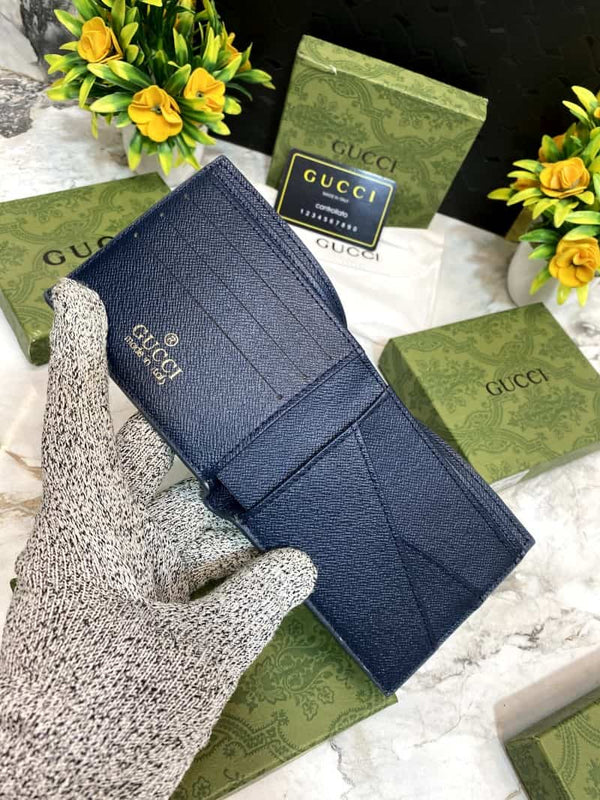 GUCCCI WALLET V425