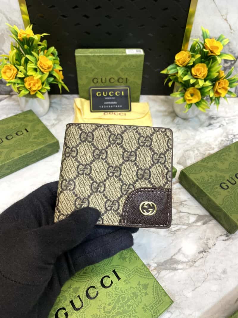 GUCCCI wallet v308