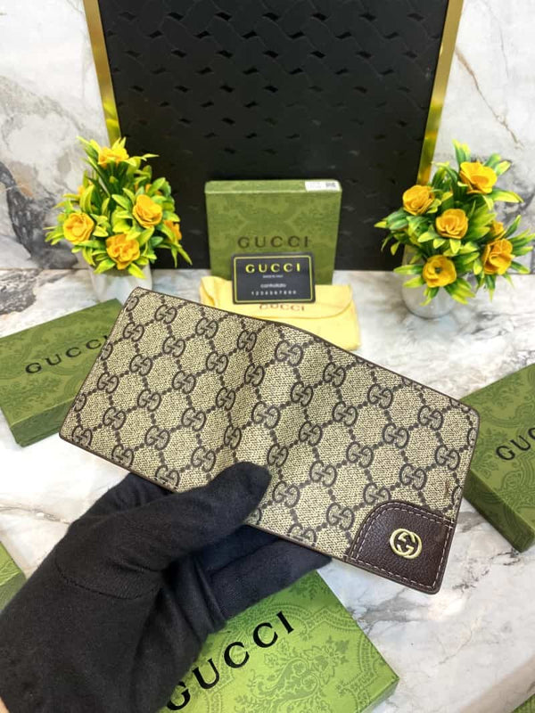 GUCCCI wallet v308