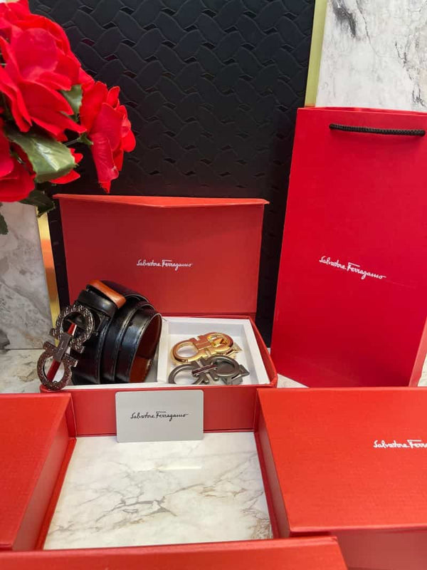 Salvatore_Ferragamo_3_Buckle_Combo_C_373