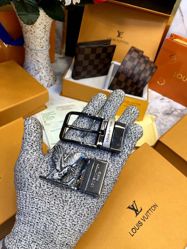 LOUI_S VUITTONN 2 Buckle Belt & wallet Combo C368