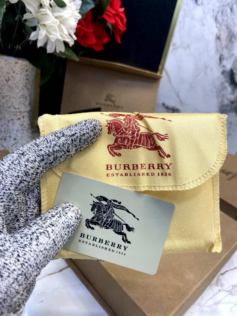 BURBERRY_Premium_Belt_&_Wallet_Combo_C356