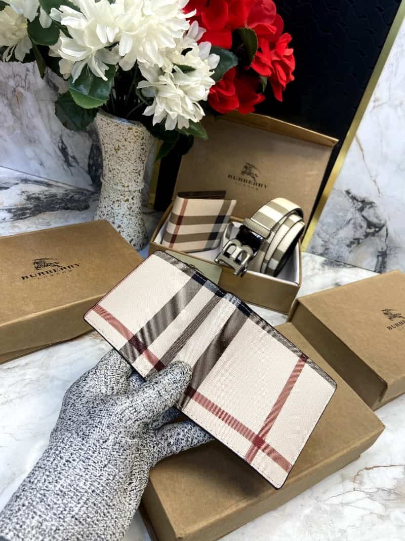 BURBERRY_Premium_Belt_&_Wallet_Combo_C356