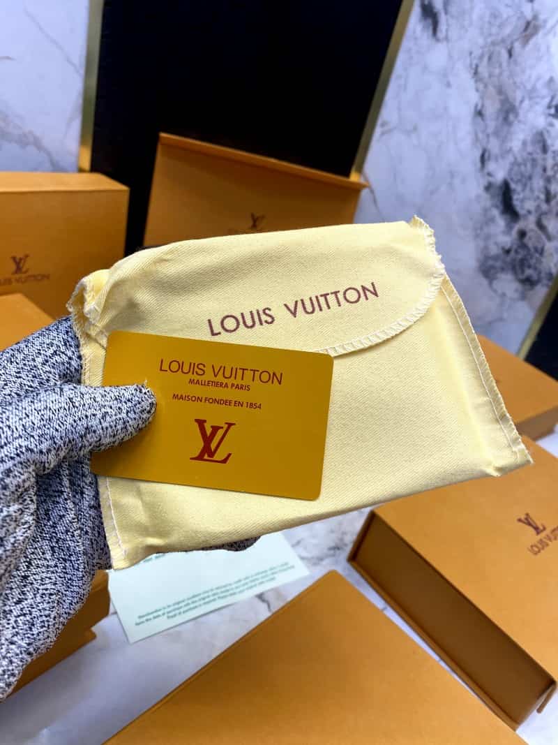 LOUIS_VUITTON Premium_Belt_&_wallet_Combo_C348