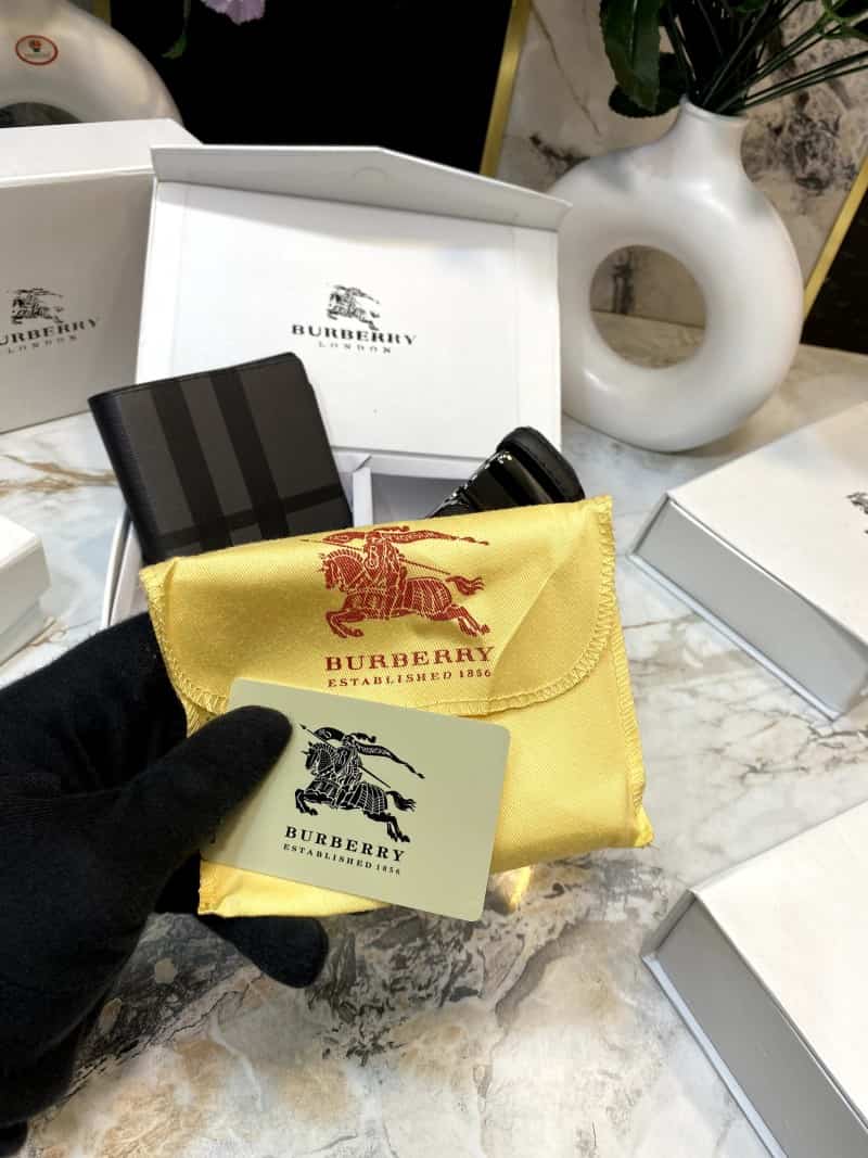 BURBERR_Y Premium Belt & Wallet Combo C327