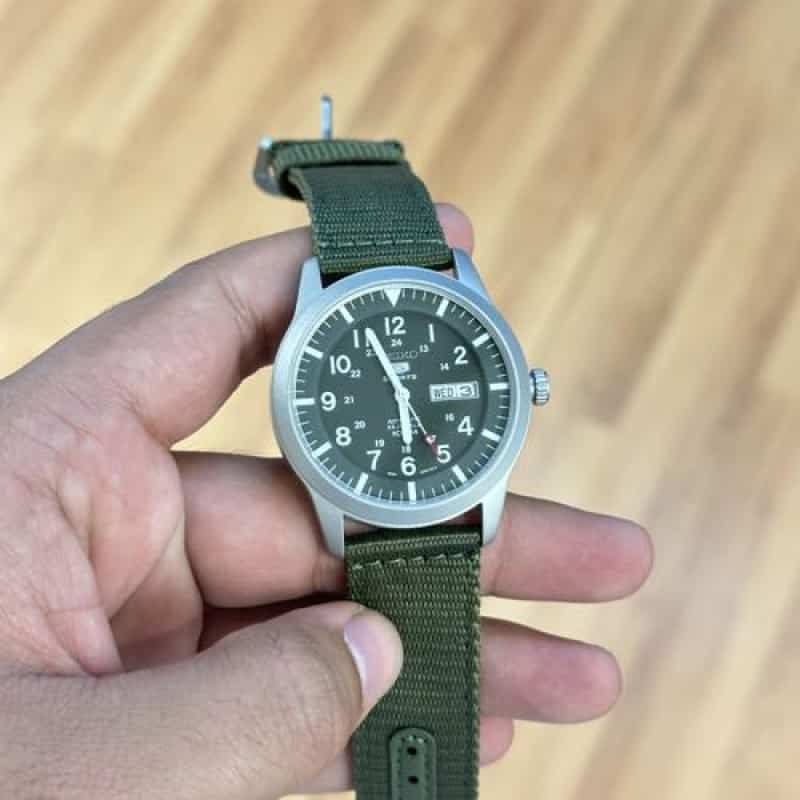SEIKO 5 MILITARY GREEN DAIL SPORTS