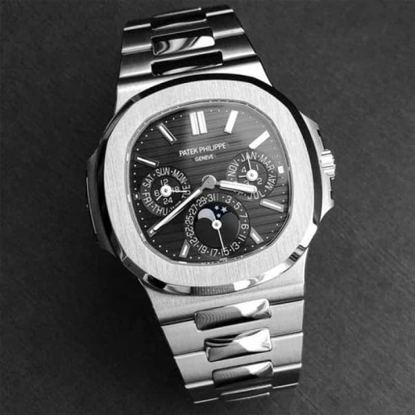 PATEK PHILIPPE NAUTILUS CALENDAR