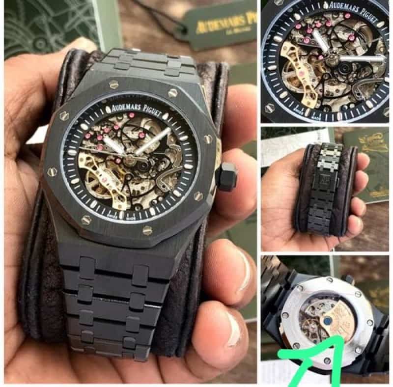 AUDEMARS PIGUET SKELETON BLACK