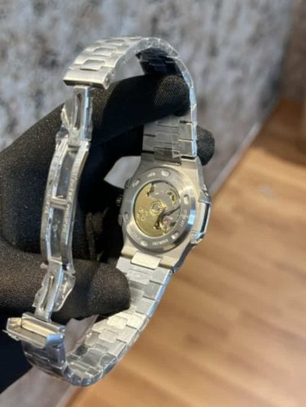 Patek Philippe Nautilus White 5711