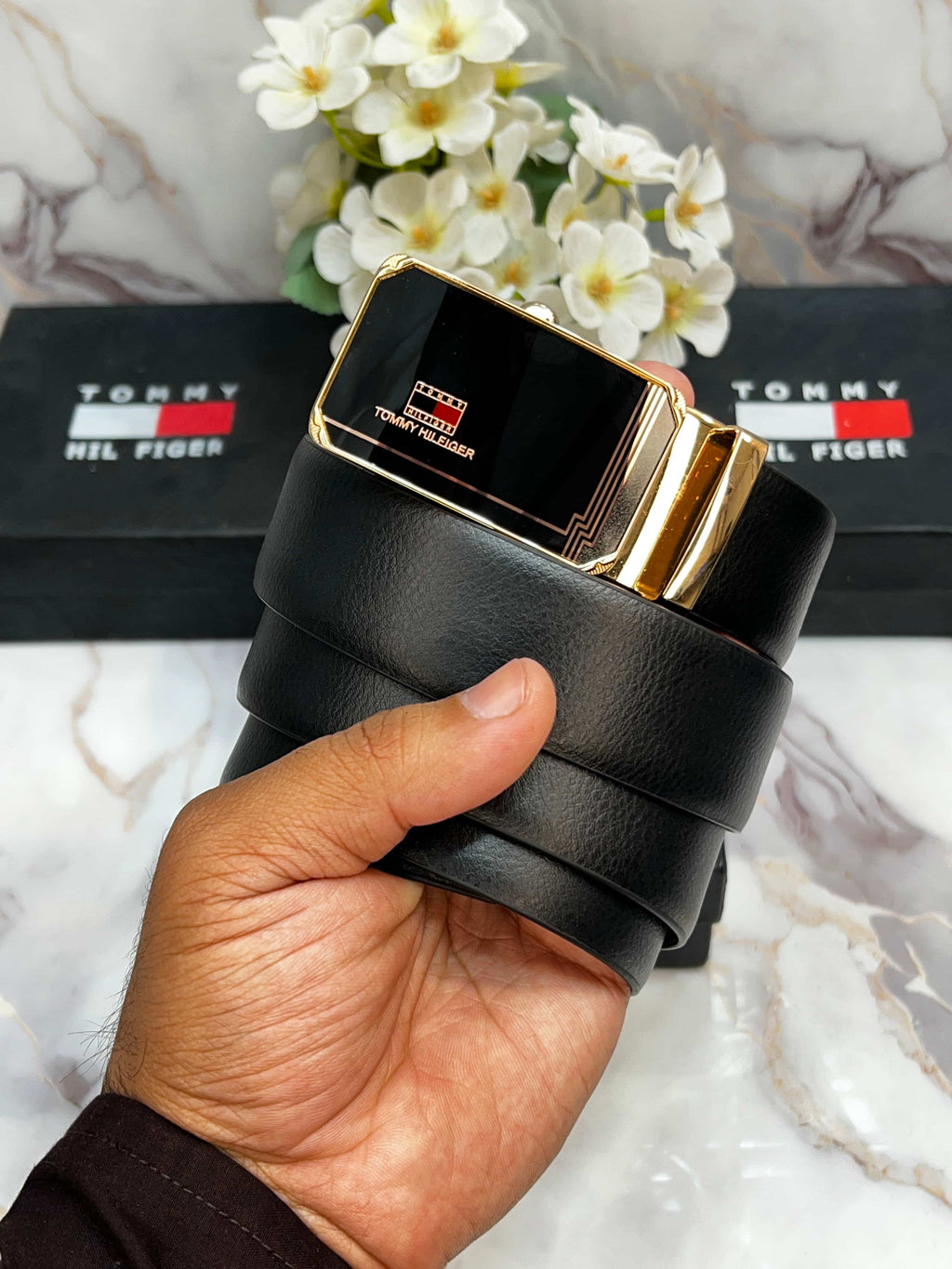 ToMmY hILF..I9ER PREMIUM QUALITY IMPORTED REVERSIBLE BELT WITH OG BOX TH-901