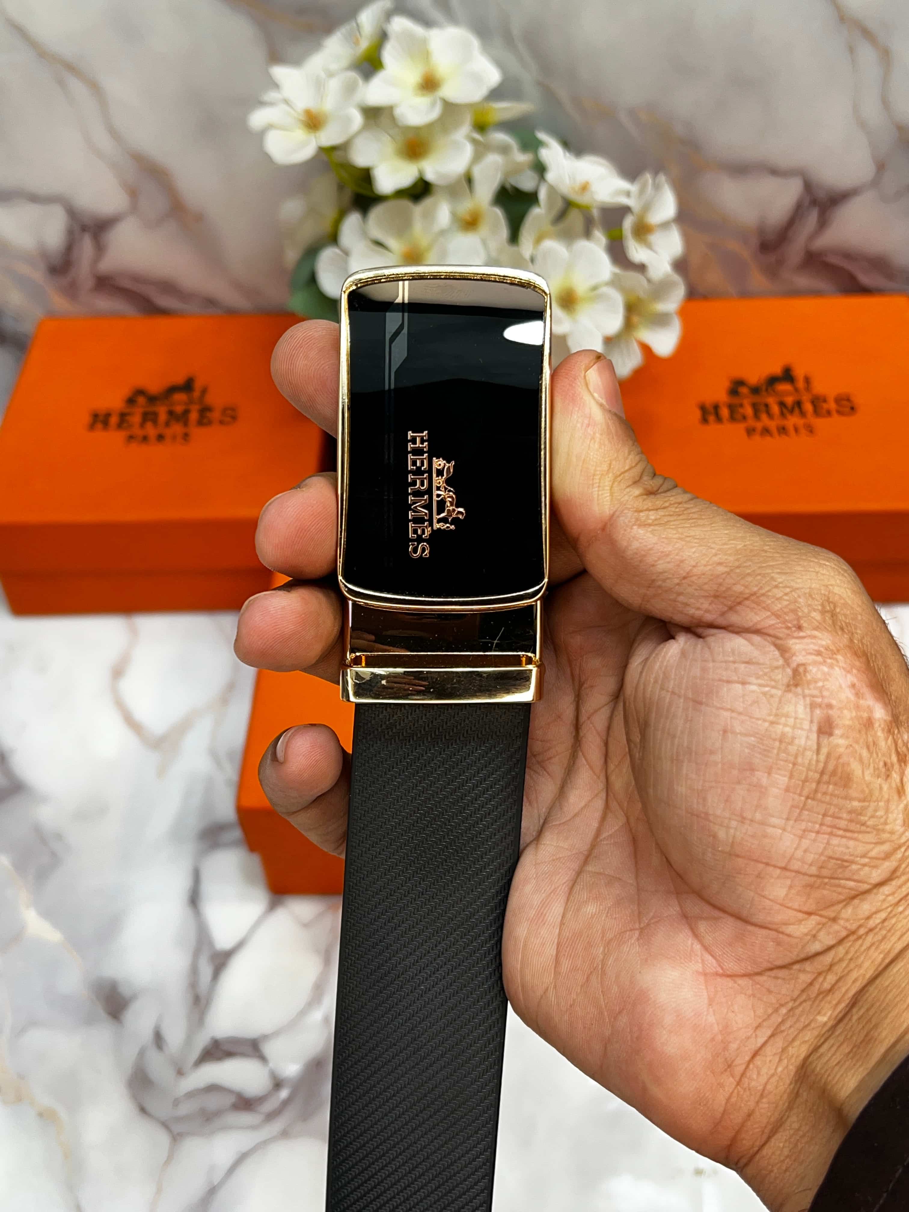 hER..MES PREMIUM QUALITY IMPORTED REVERSIBLE BELT WITH OG BO_x H-401