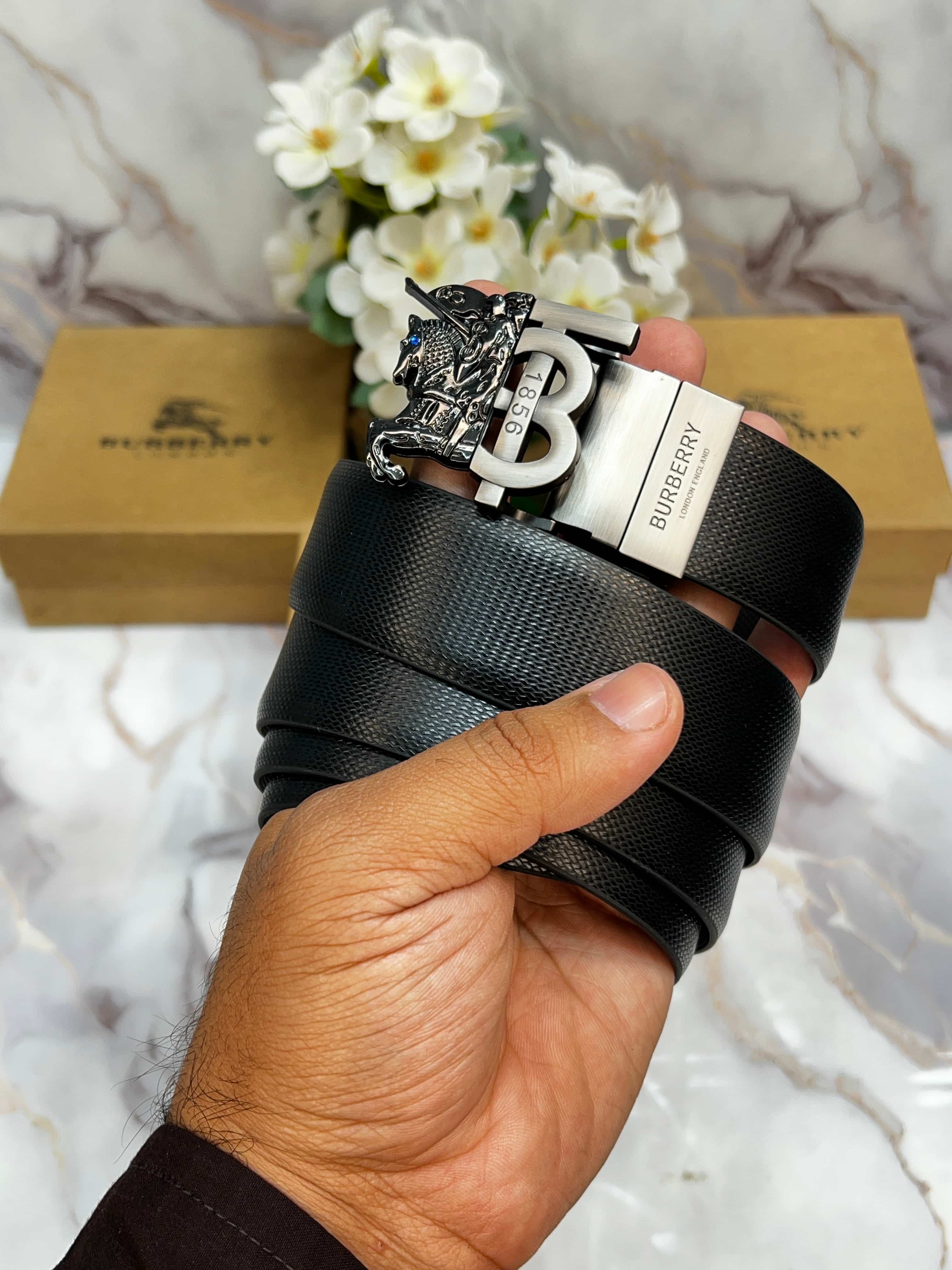 BURbERry PREMIUM QUALITY IMPORTED REVERSIBLE BELT WITH OG BOX BB-705