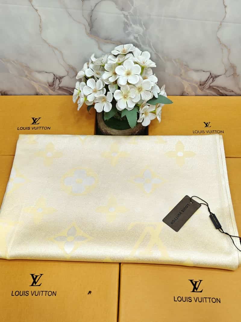 LV lOUI5 VUI+tON PREMIUM QUALITY IM