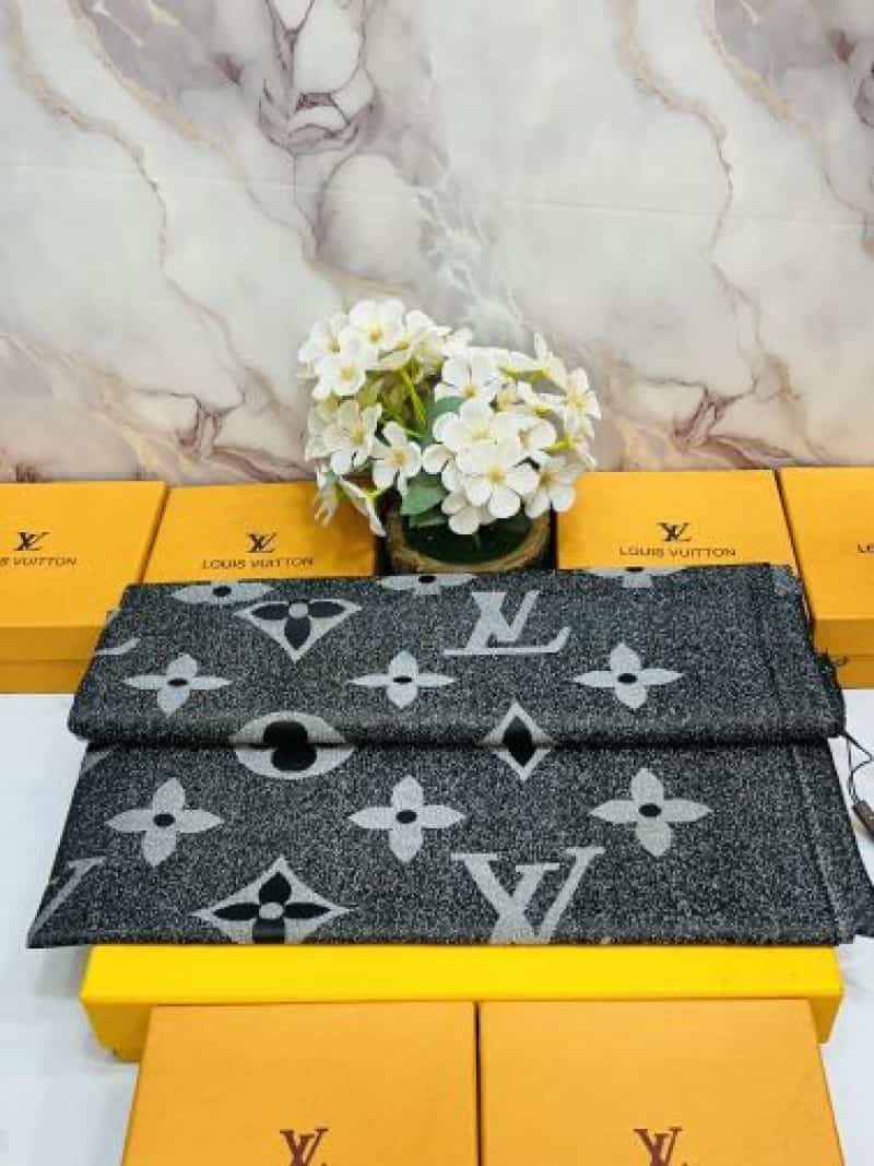 LV 1oU!S VUI·TTON PREMIUM QUALITY IM