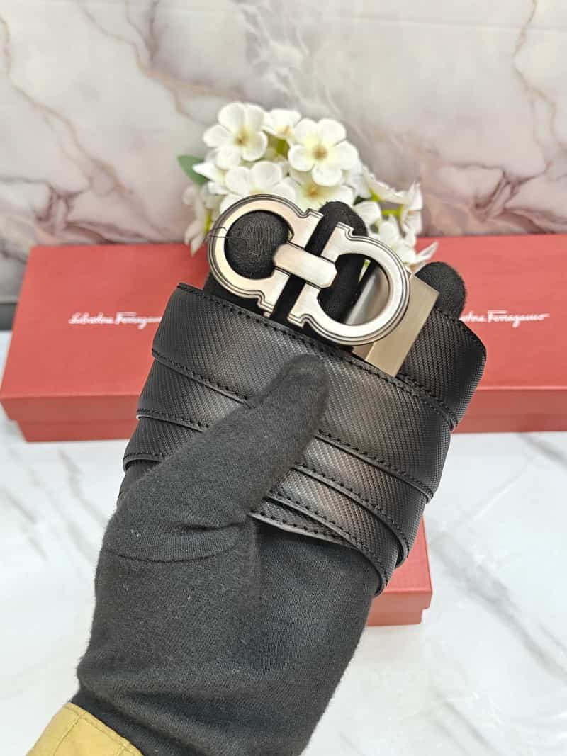 SALVATORE FERRAGAMO PREMIUM QUALITY IMPORTED REVERSIBLE BELT WITH OG BOX SF-103