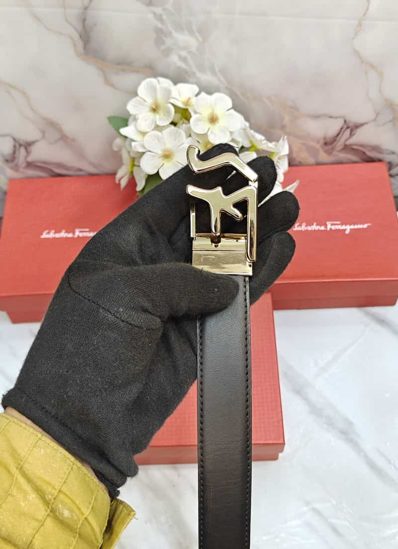 SALVATORE FERRAGAMO PREMIUM QUALITY IMPORTED REVERSIBLE LADIES BELT WITH OG BOX SF-102