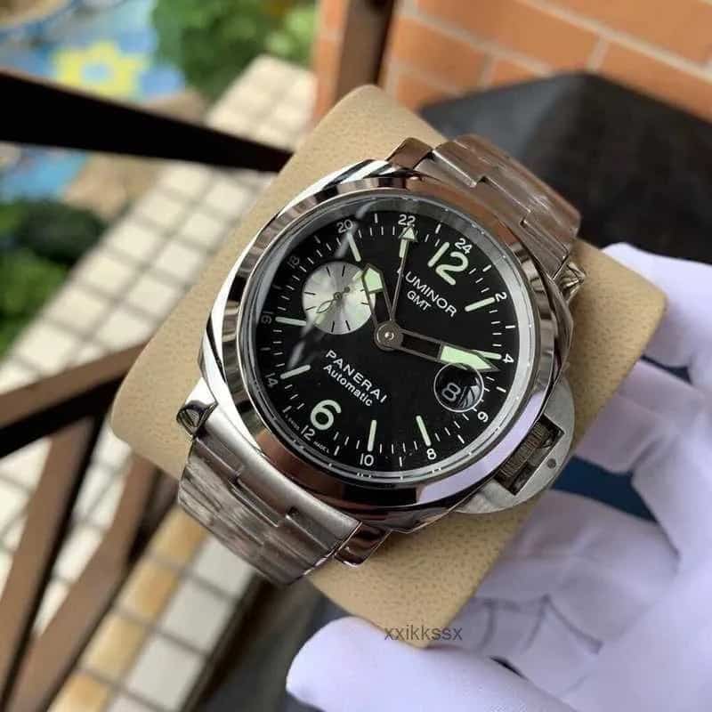 Panerai Luminor GMT Automatic