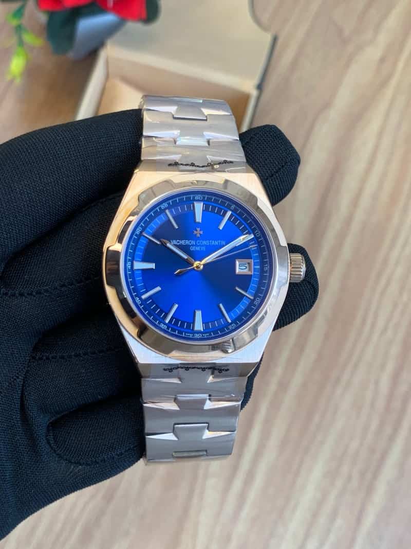 Vacheron Constantin Overseas Rose G