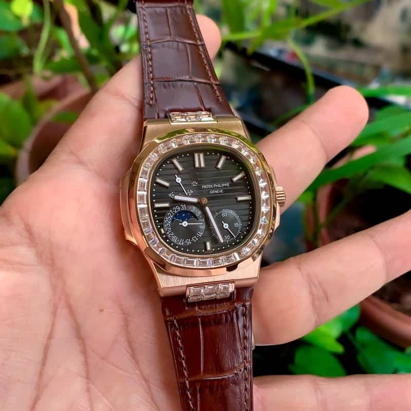 Patek Philippe 5712 Moon Phase