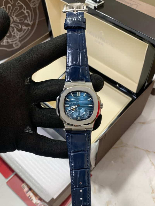 PATEK PHILIPPE NAUTILUS 5712 MOON P
