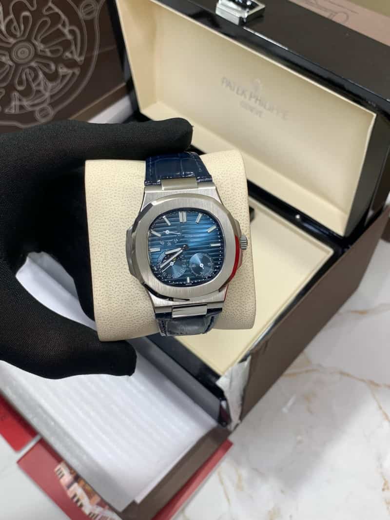 PATEK PHILIPPE NAUTILUS 5712 MOON P