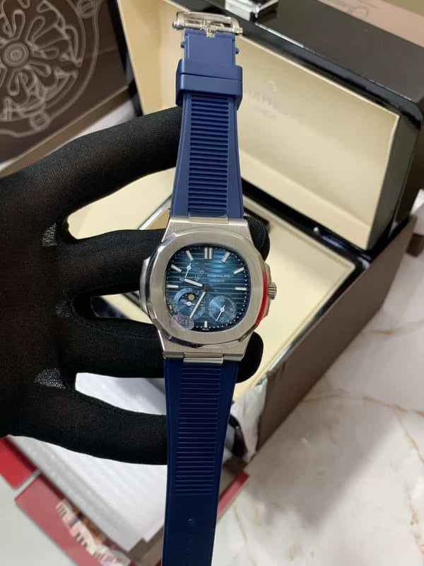 PATEK PHILIPPE NAUTILUS 5712 MOON P