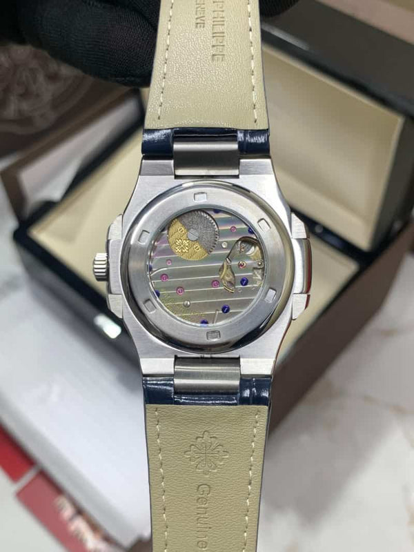 PATEK PHILIPPE NAUTILUS 5712 MOON P