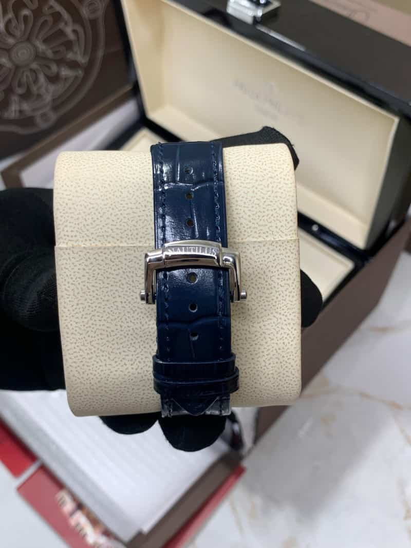 PATEK PHILIPPE NAUTILUS 5712 MOON P