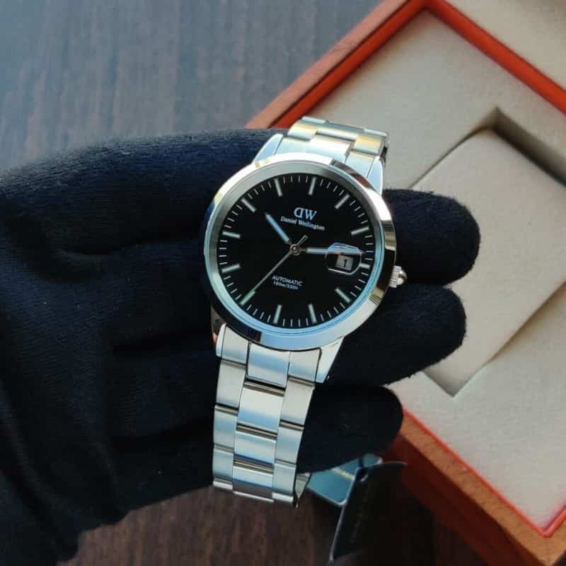 DW MEN S AUTOMATIC SILVER BLACK