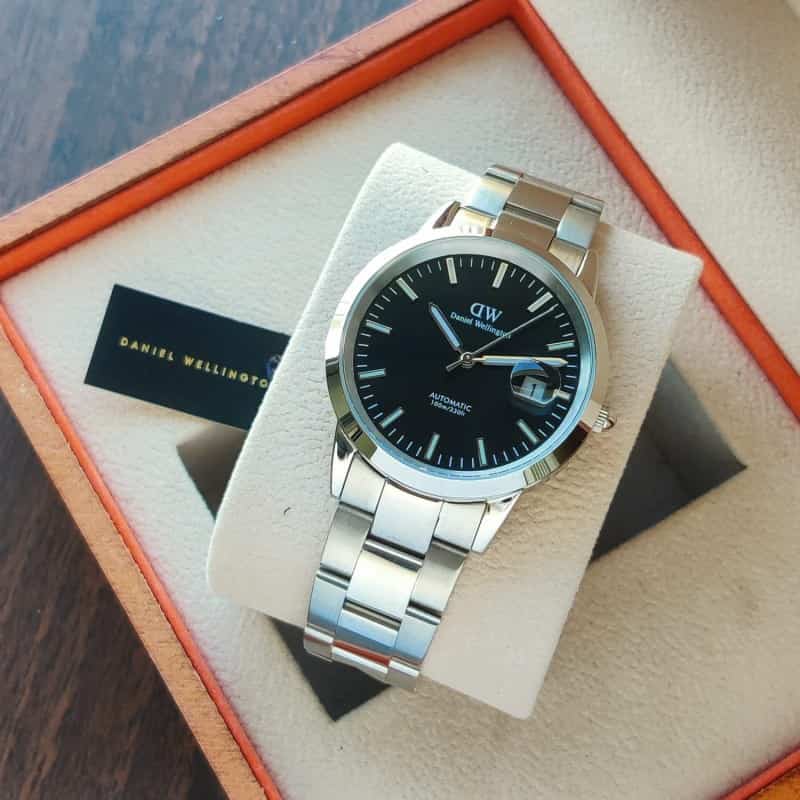 DW MEN S AUTOMATIC SILVER BLACK