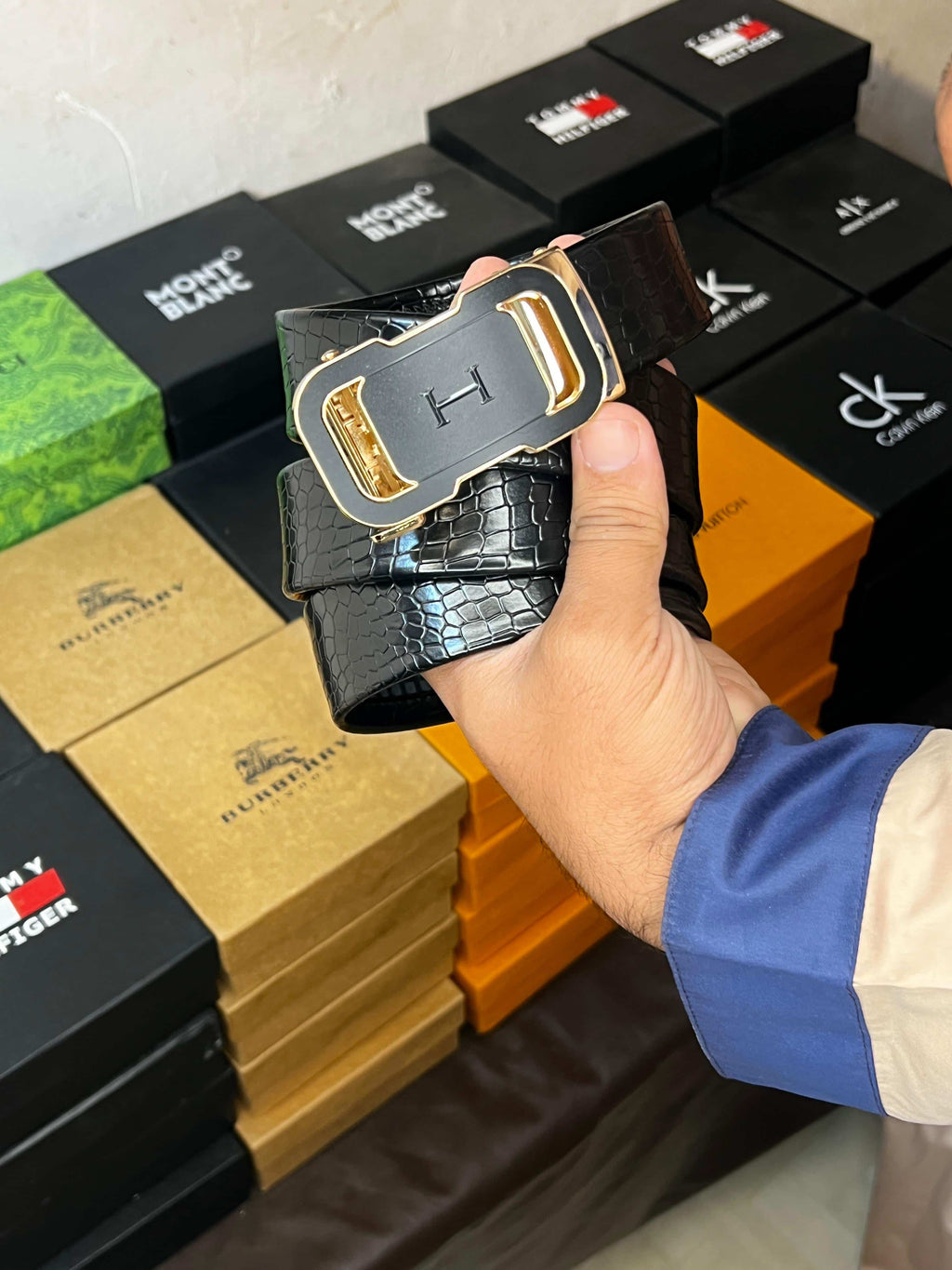 HERm3S. PREMIUM QUALITY IMPORTED AUTOLOCK CROCODILE BELT WITH OG BOX H-802