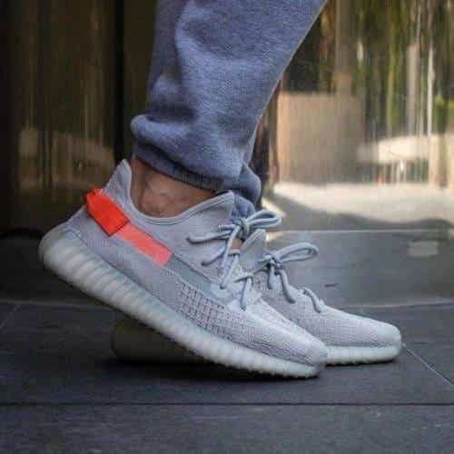 Adidas Yeezy Boost 350 V2 Tail Light with Full Accessories