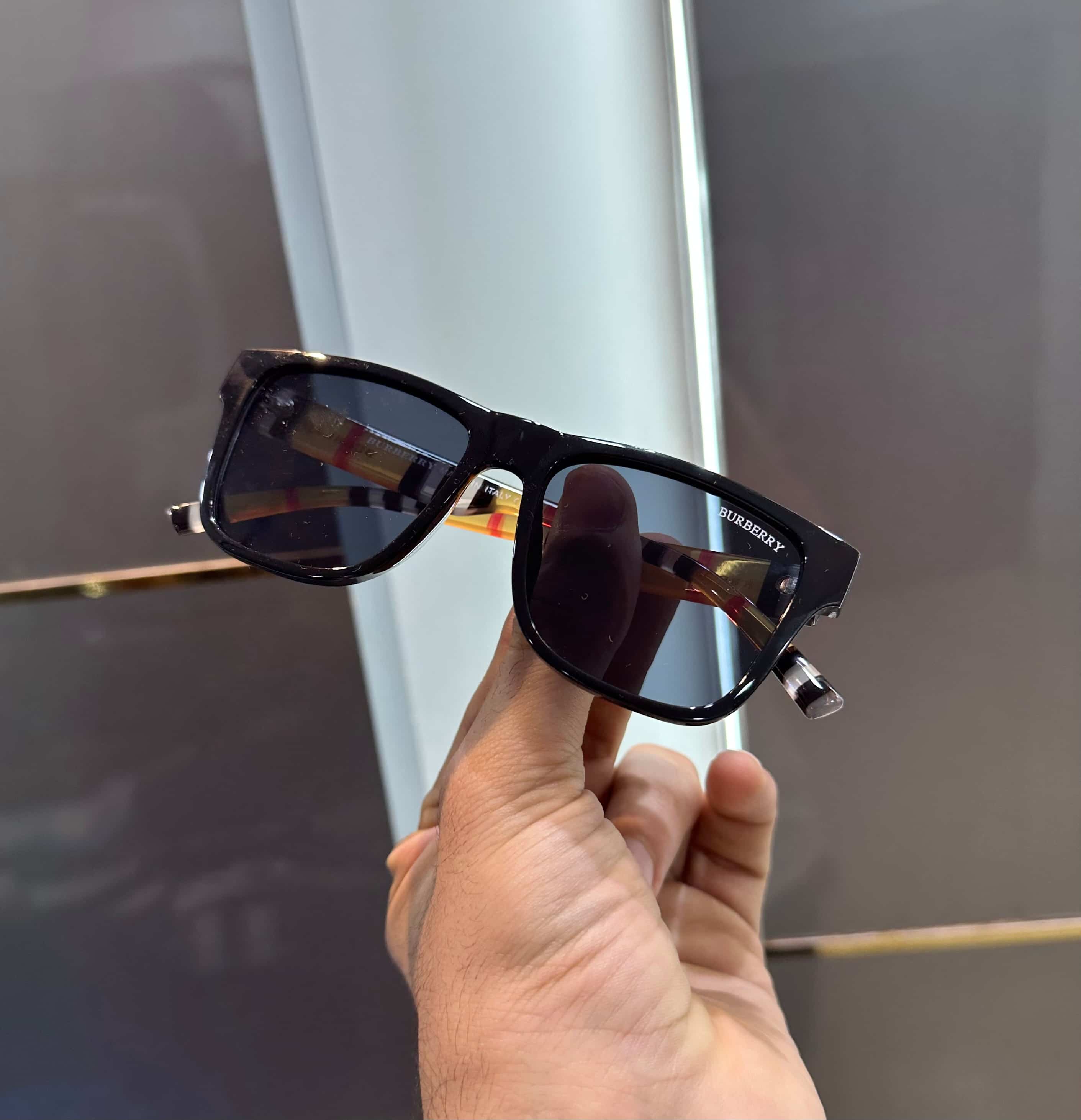 Burberr y Black Designer Premium Shade 4395