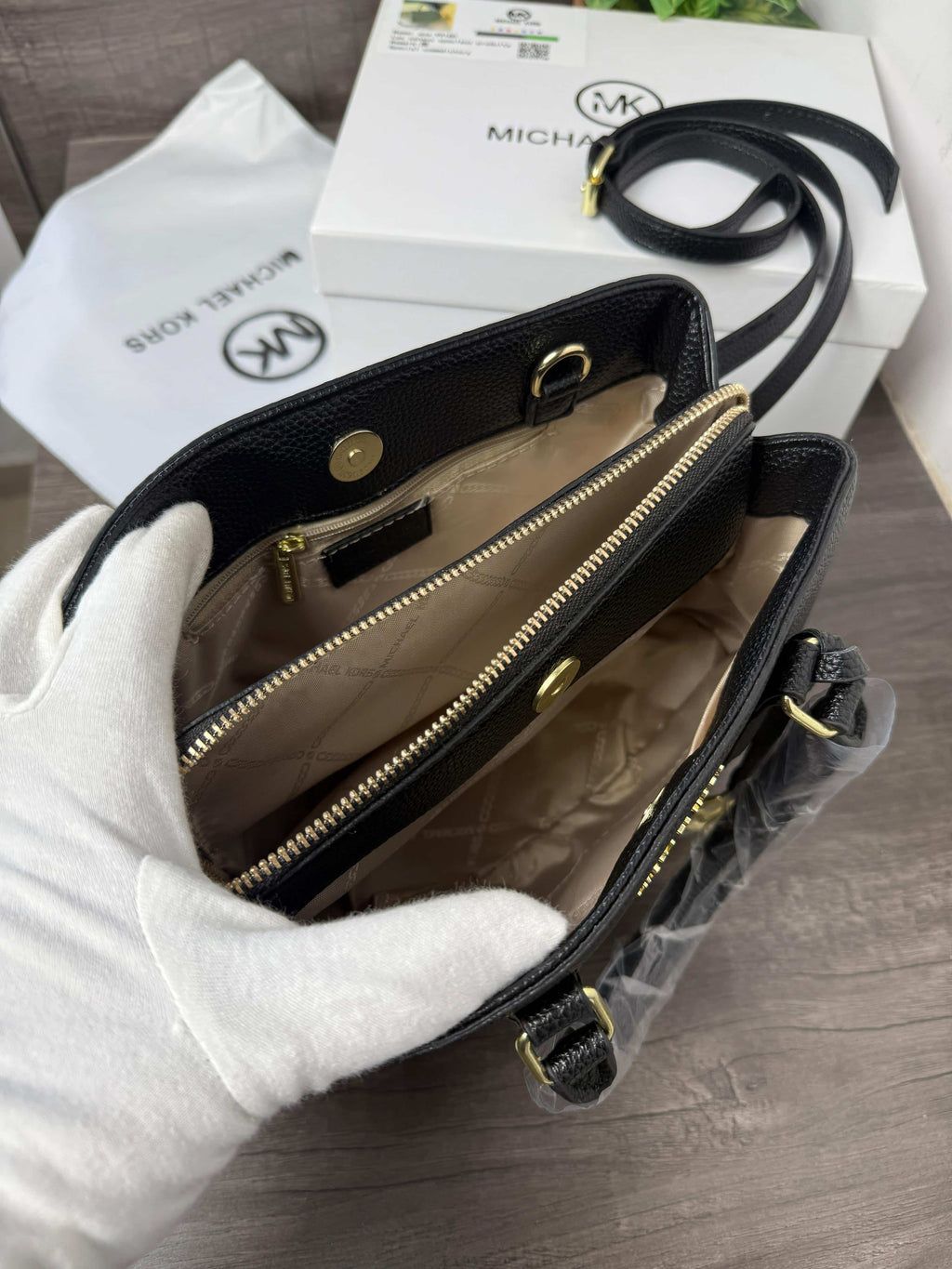 Michael_Kors_camile_satchle_handbag_with_BoX_1041