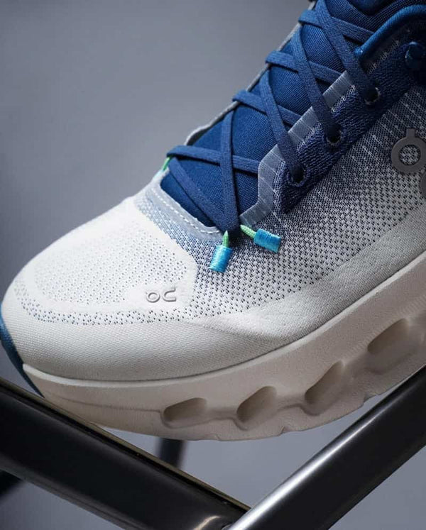 On Cloud tilt 2.0 Ivory Tempest Blue shoe