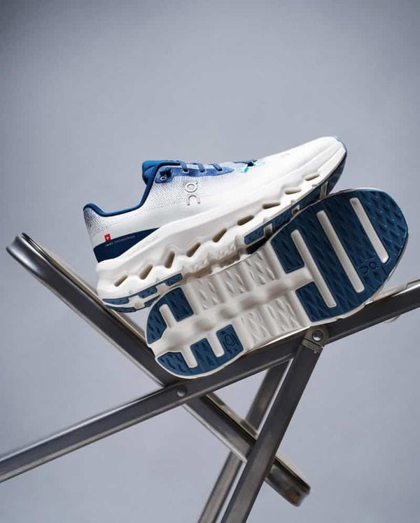 On Cloud tilt 2.0 Ivory Tempest Blue shoe