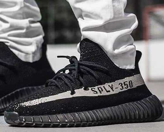 Adidas Yeezy Sply 350 V2 Oreo Semi UA Quality With Full Accessories For Mens