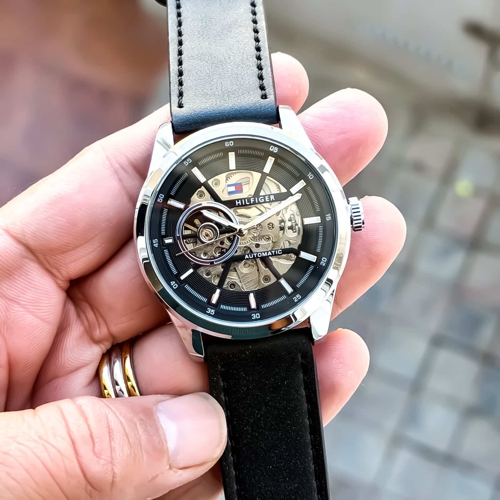 TOMMY_AUTO_SILVER-BLACK