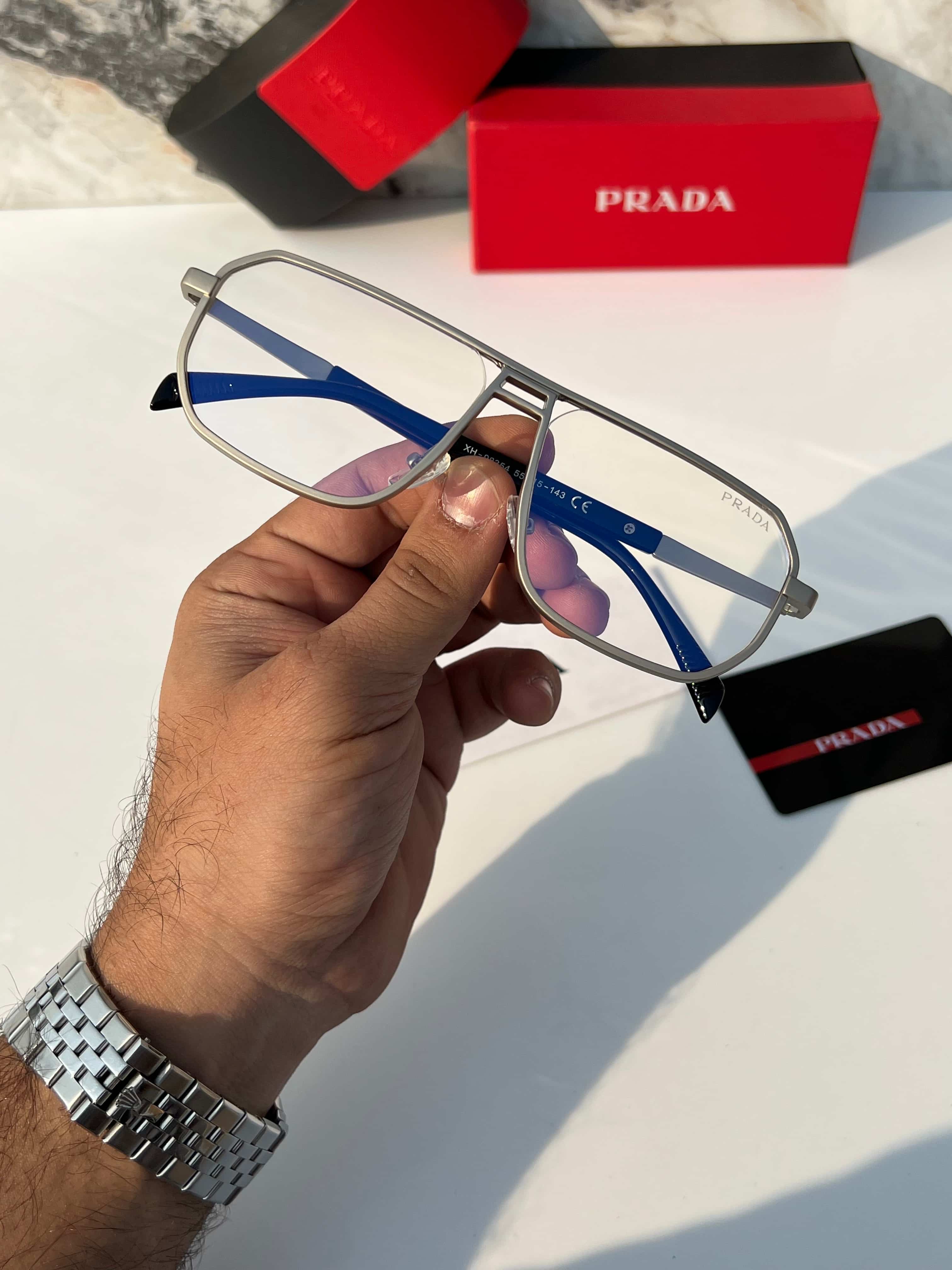 Prad4_98354_silver_plano