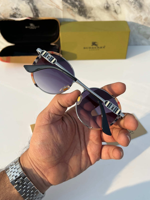 BurB-eRry_2501_silver_black
