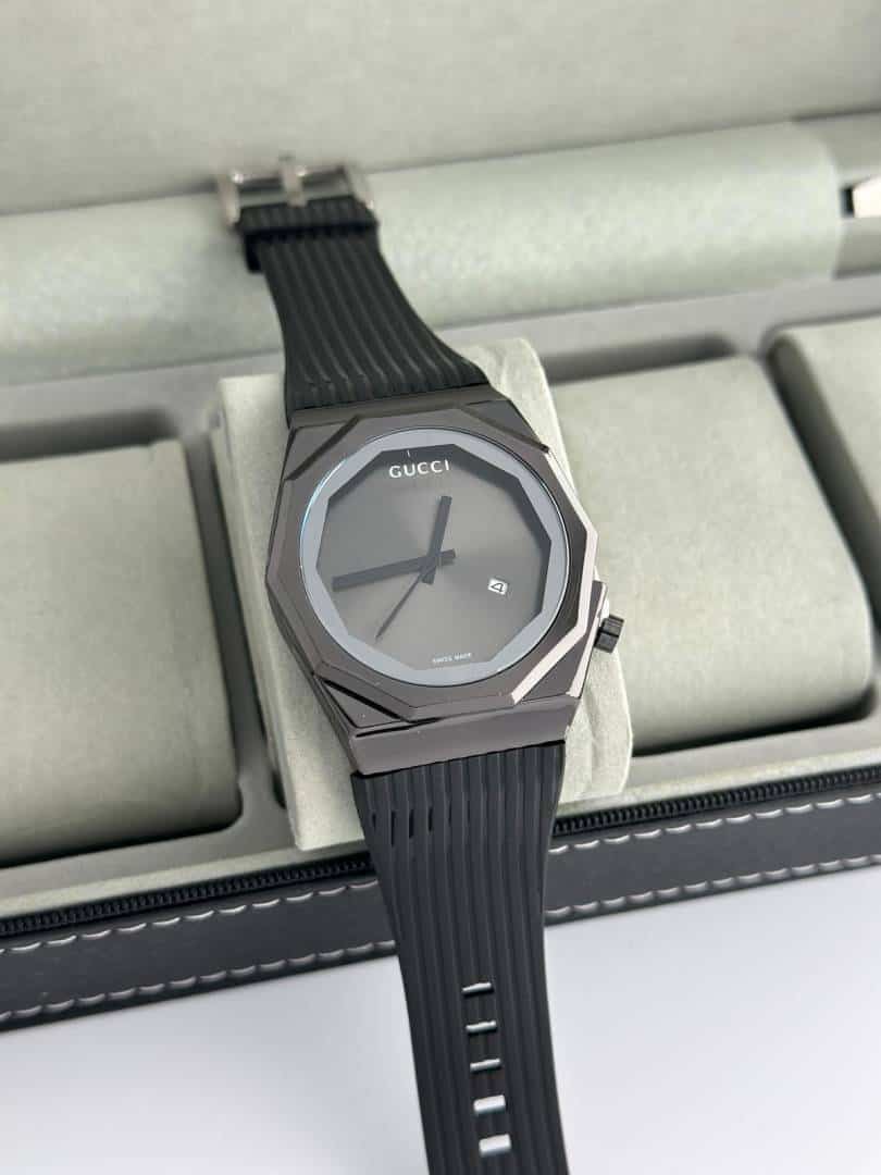Gucci.Full.Black