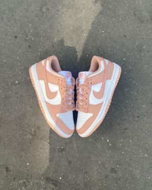 Nike Dunk Low ROSE WHISPER