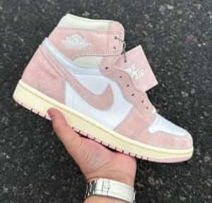 4IR JordAn 1 high washed pink semi