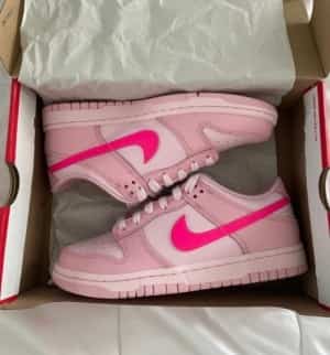 Nike Dunk Low TRIPLE PINK for her