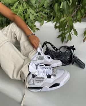 Nike Air Jorden Retro 4 MILITARY B