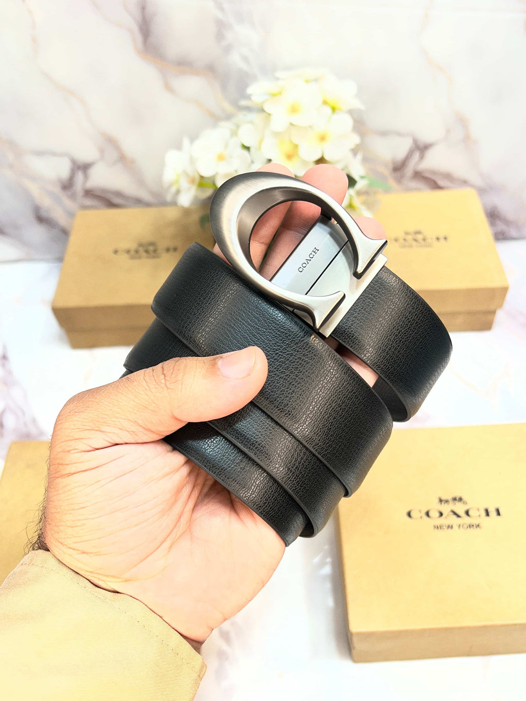 CH COACH PREMIUM QUALITY IMPORTED REVERSIBLE BELT WITH OG BOX. CH-308
