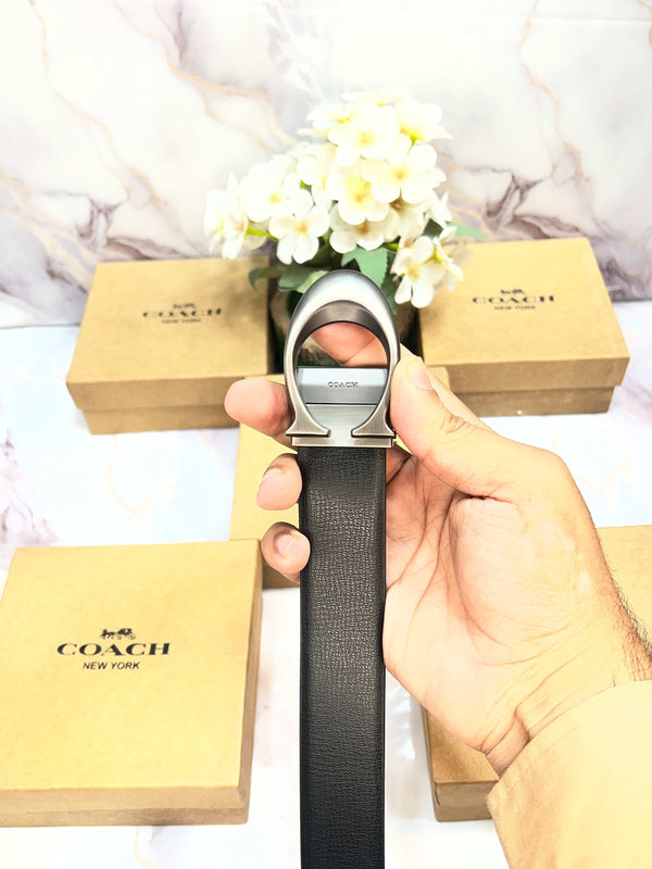 CH COACH PREMIUM QUALITY IMPORTED REVERSIBLE BELT WITH OG BOX. CH-308