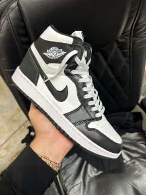 Nike Air Jordan 1 High Black White